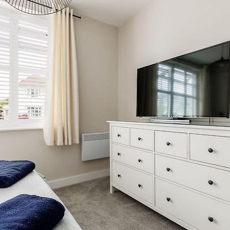 Modern 2 Bed, Cliff Top & Parking, F6 Bournemouth Esterno foto