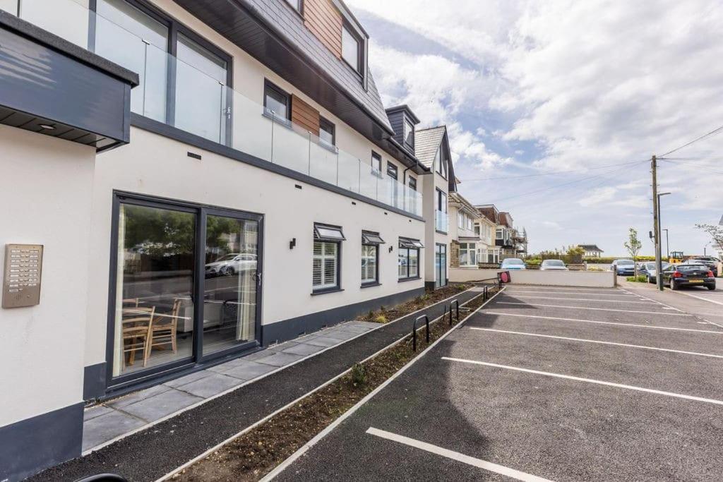 Modern 2 Bed, Cliff Top & Parking, F6 Bournemouth Esterno foto