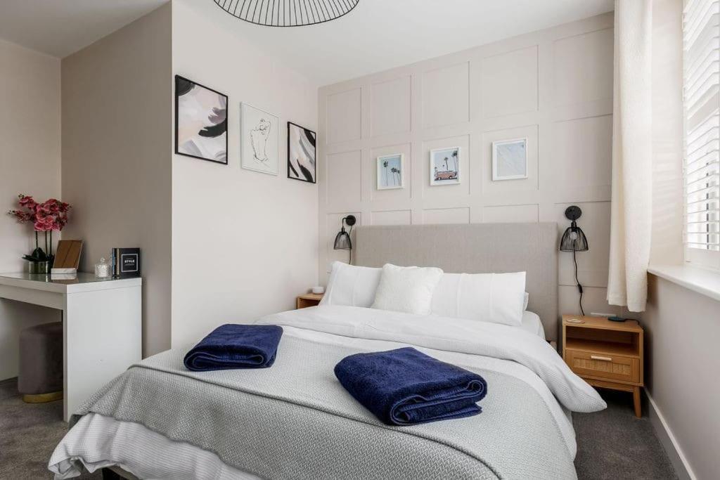 Modern 2 Bed, Cliff Top & Parking, F6 Bournemouth Esterno foto