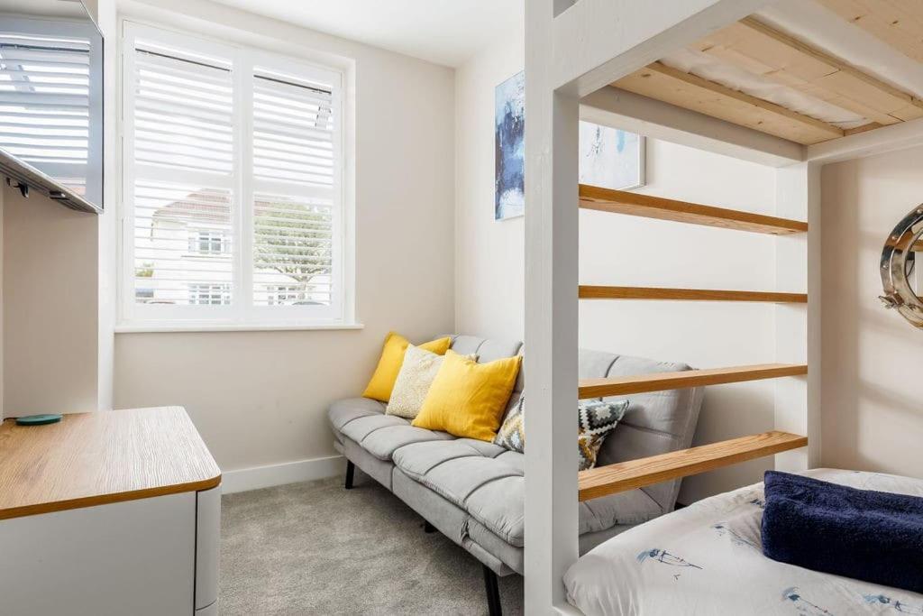 Modern 2 Bed, Cliff Top & Parking, F6 Bournemouth Esterno foto